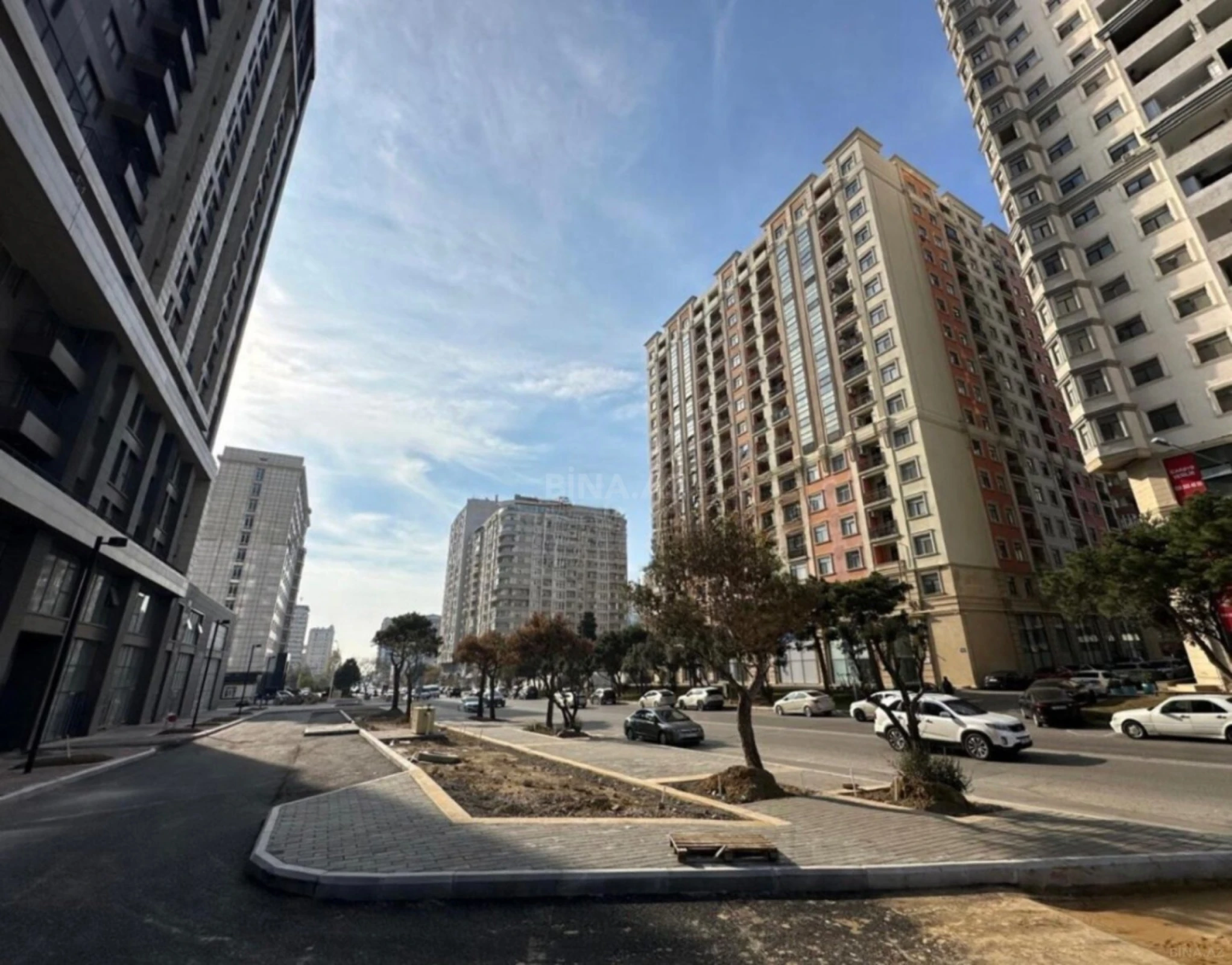 Satılır 2 otaqlı mənzil 70 m²