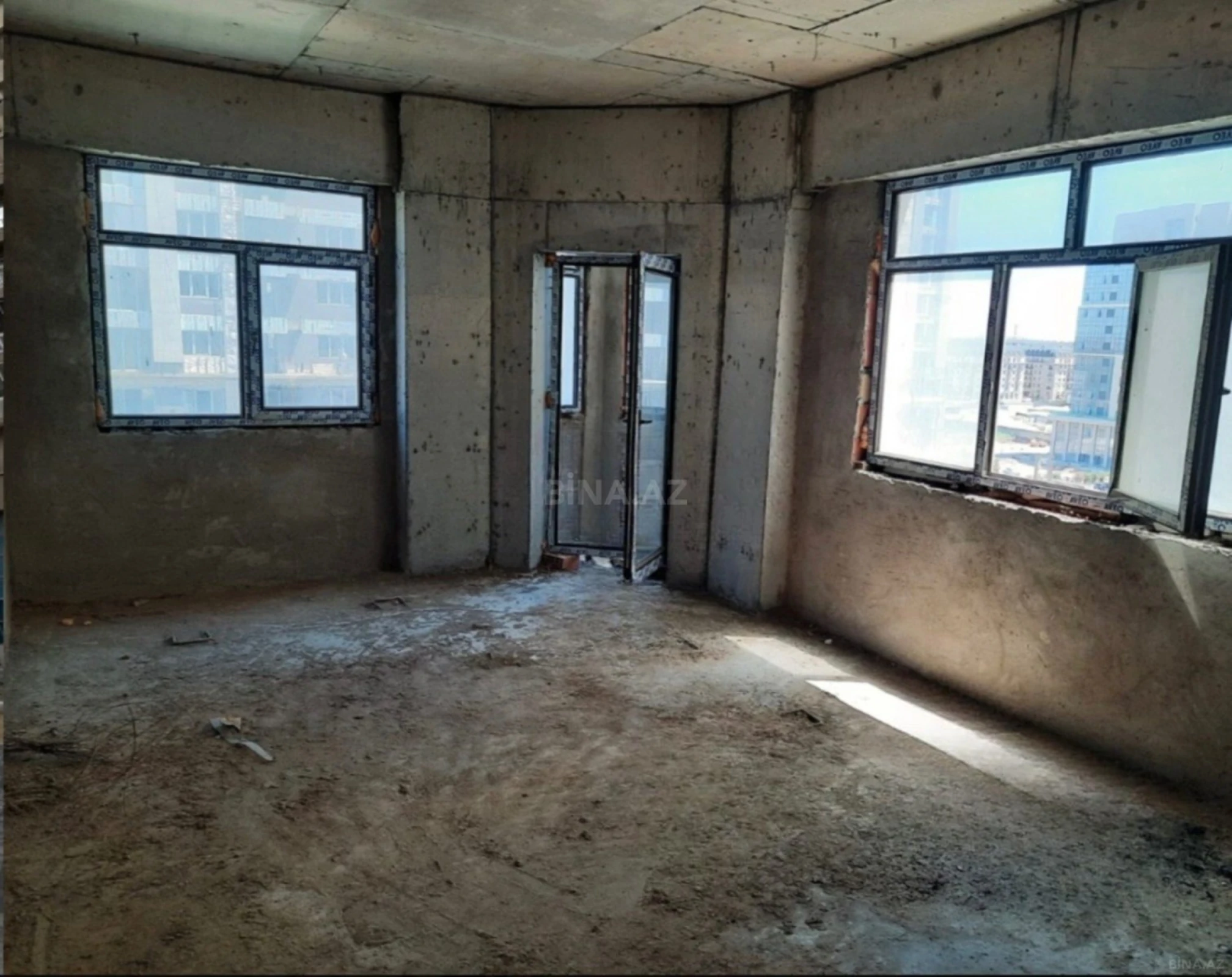 Satılır 2 otaqlı mənzil 70 m²