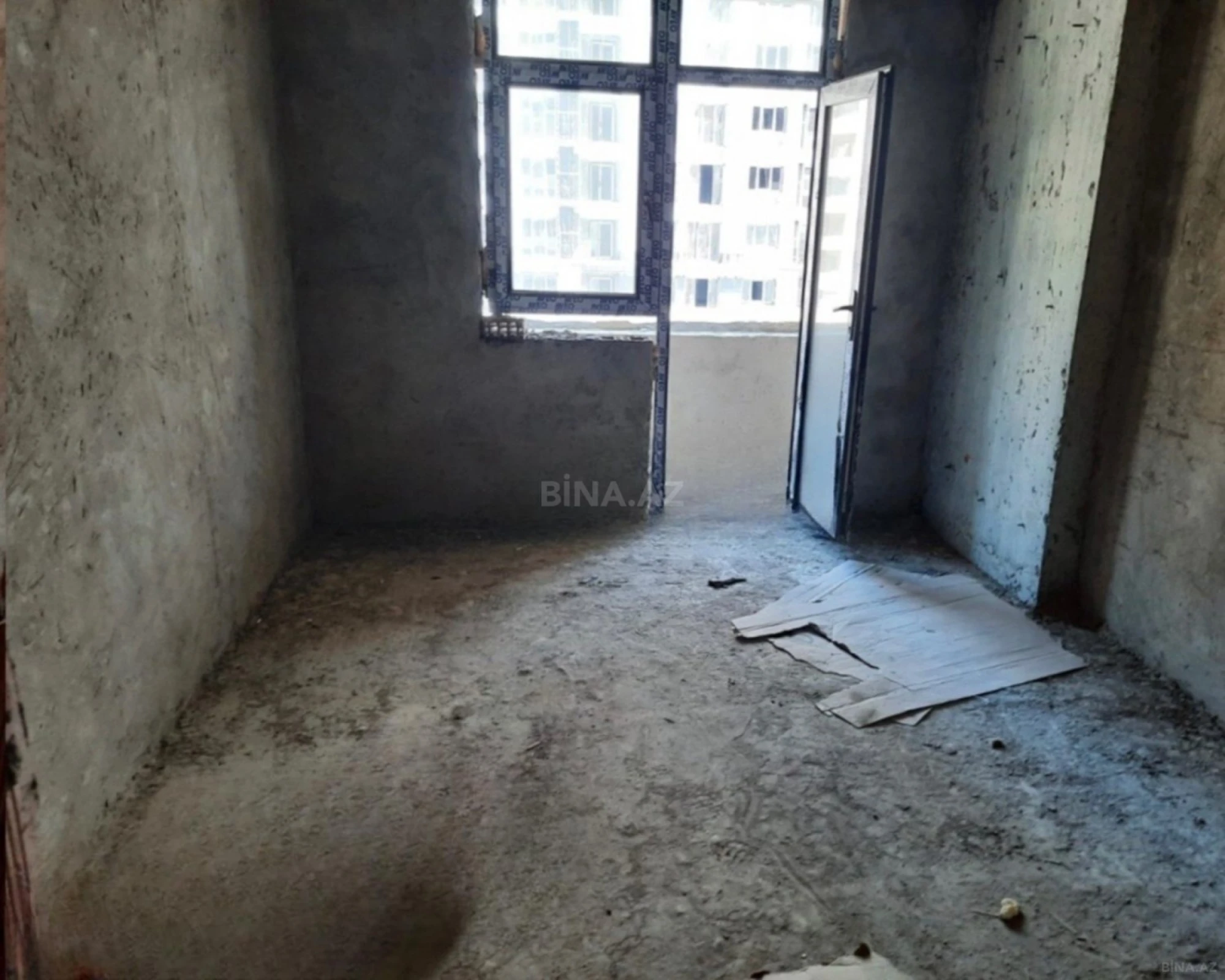Satılır 2 otaqlı mənzil 70 m²