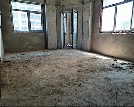 Satılır 2 otaqlı mənzil 70 m²