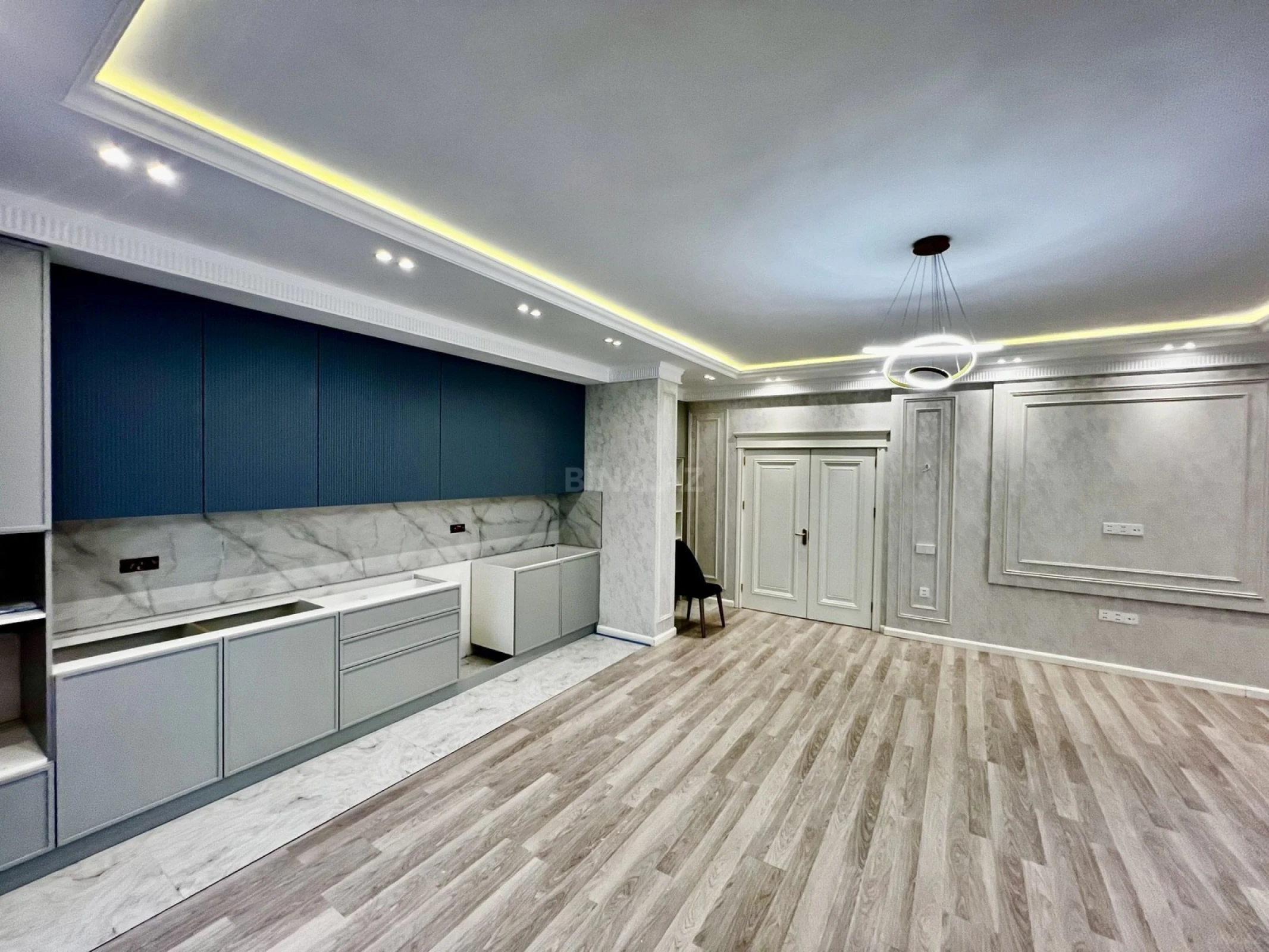Satılır 5 otaqlı mənzil 185 m²