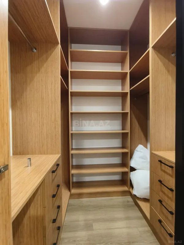 Kirayə verilir 2 otaqlı mənzil 71 m²