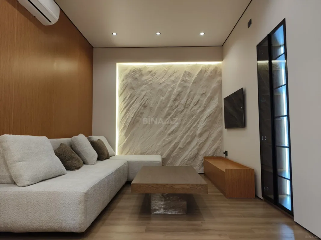 Kirayə verilir 2 otaqlı mənzil 71 m²