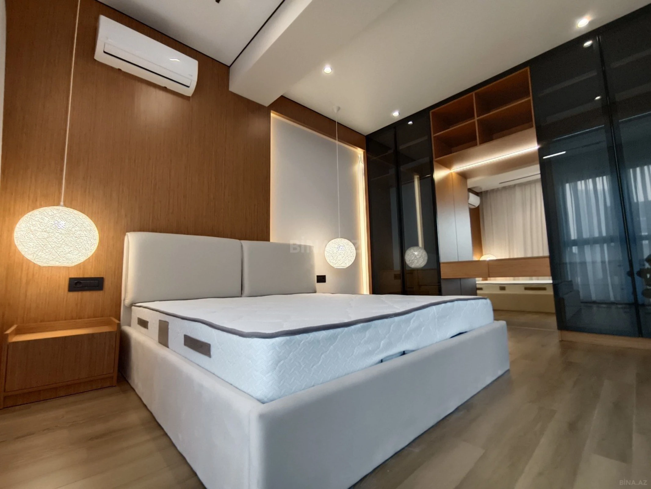 Kirayə verilir 2 otaqlı mənzil 71 m²