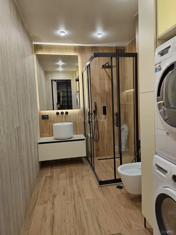 Kirayə verilir 2 otaqlı mənzil 71 m²