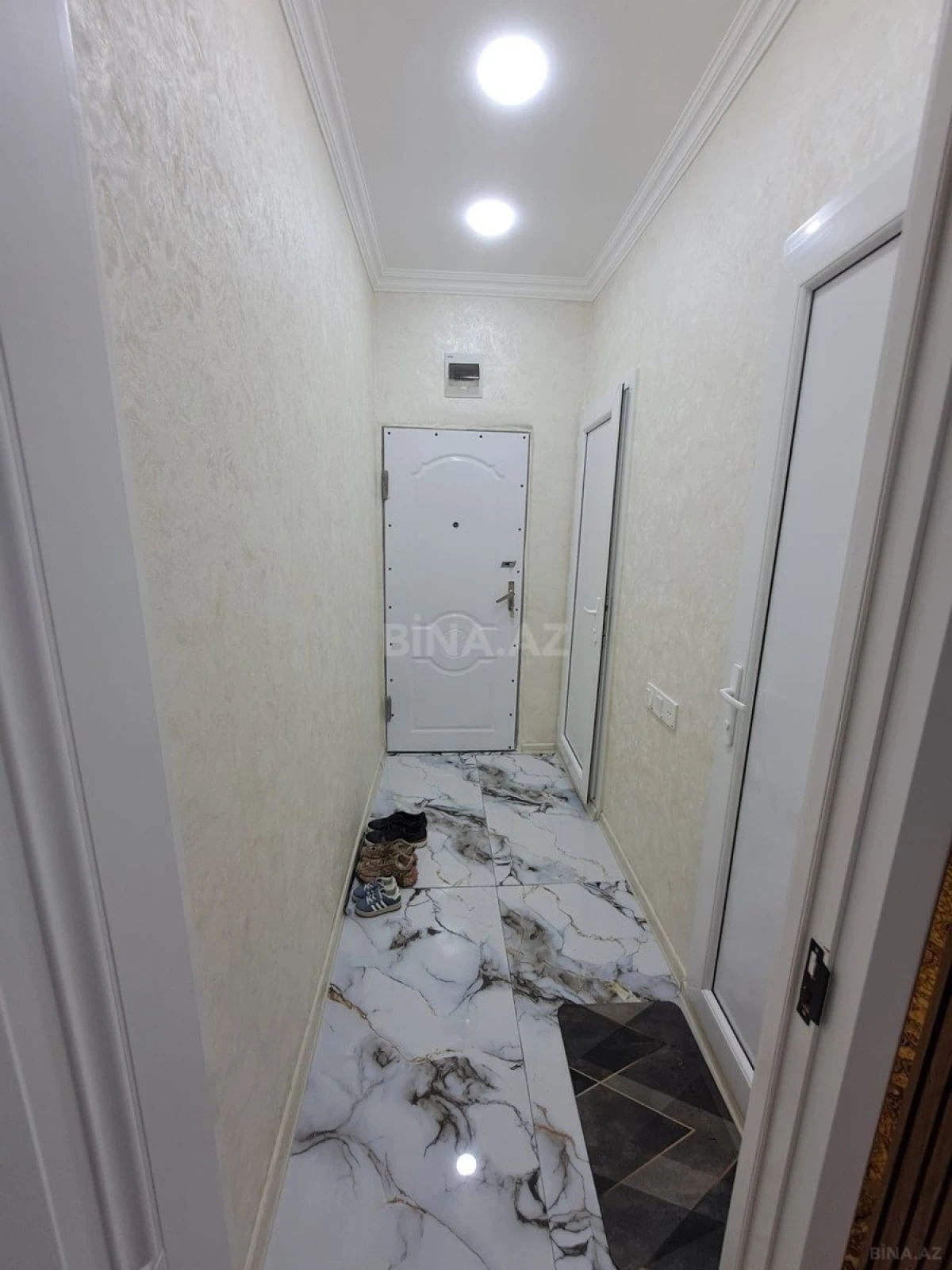 Satılır 2 otaqlı mənzil 55 m²