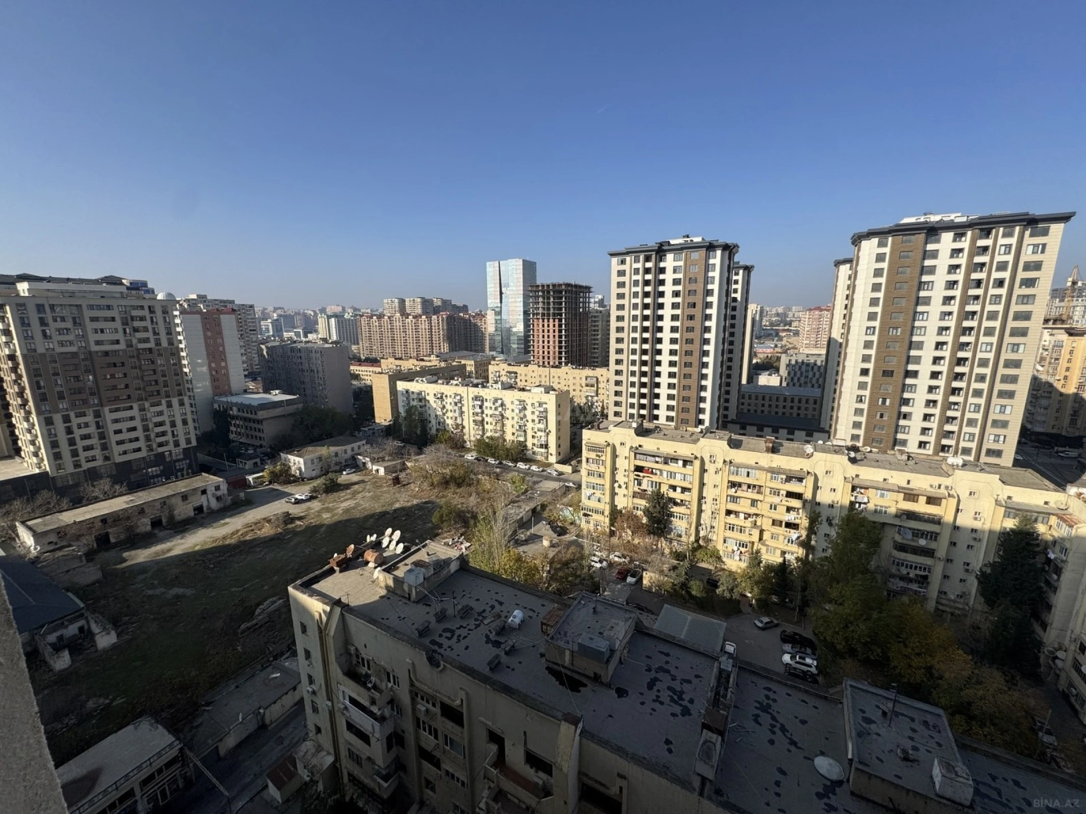 Kirayə verilir 4 otaqlı mənzil 78 m²