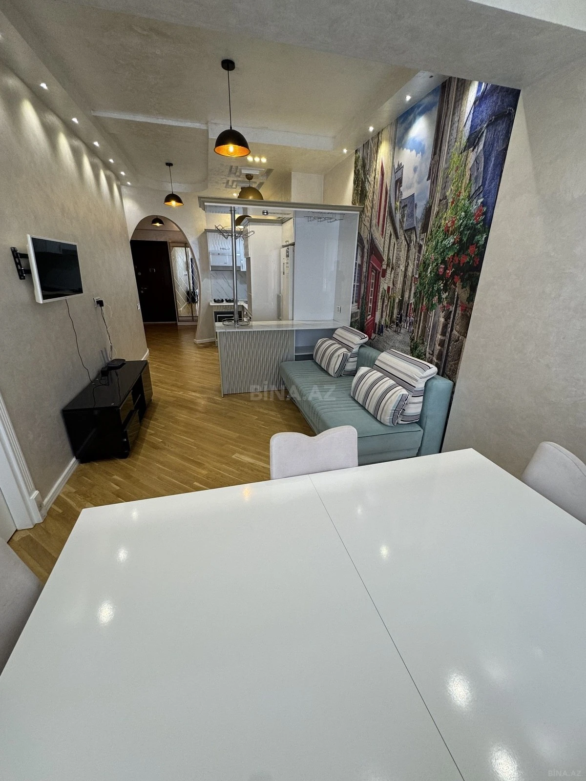 Kirayə verilir 4 otaqlı mənzil 78 m²