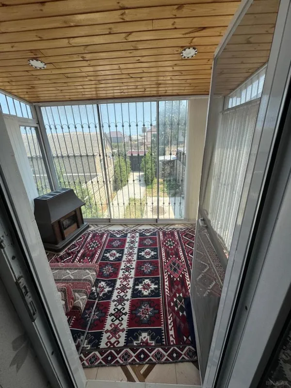 Satılır 4 otaqlı həyət evi 127 m²