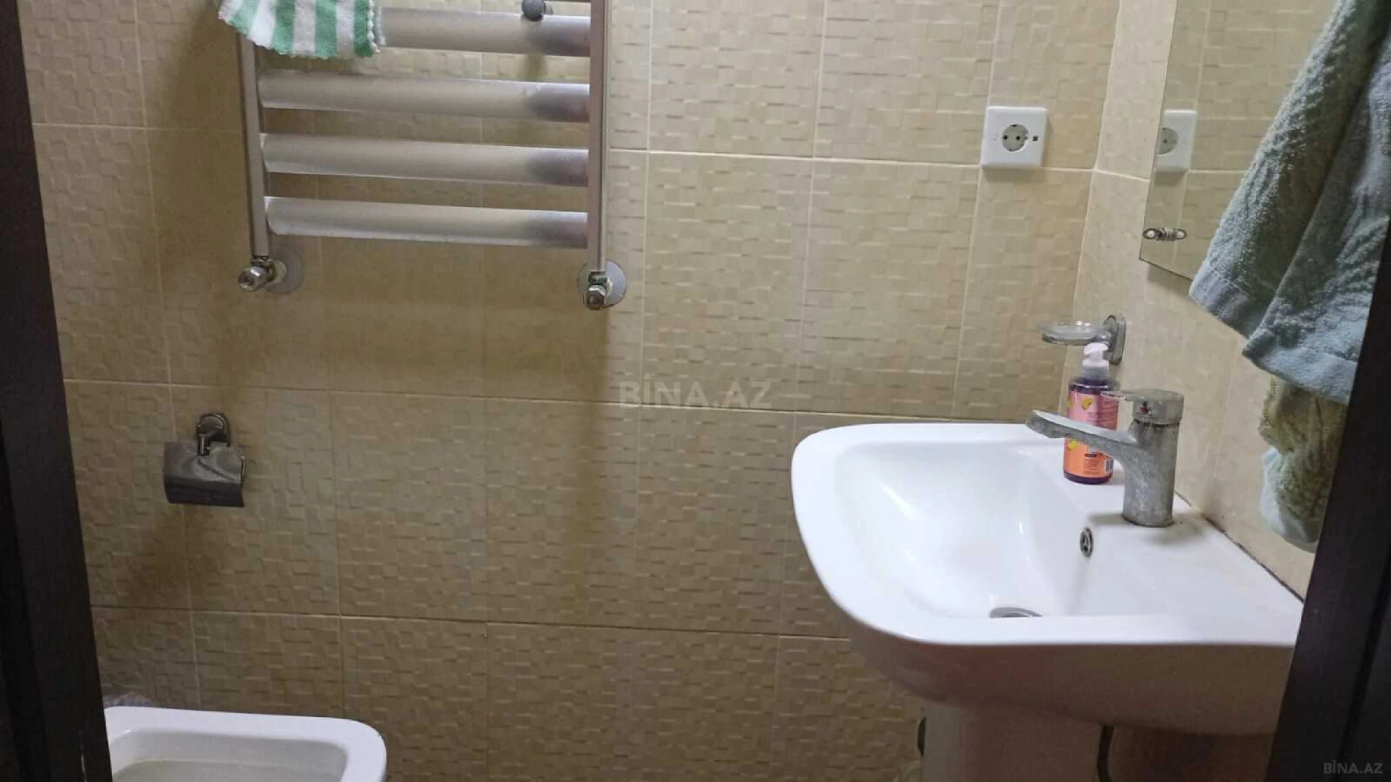 Satılır 3 otaqlı mənzil 114 m²