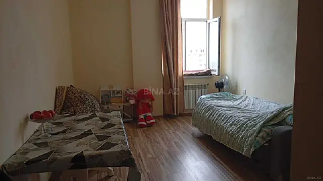 Satılır 3 otaqlı mənzil 114 m²