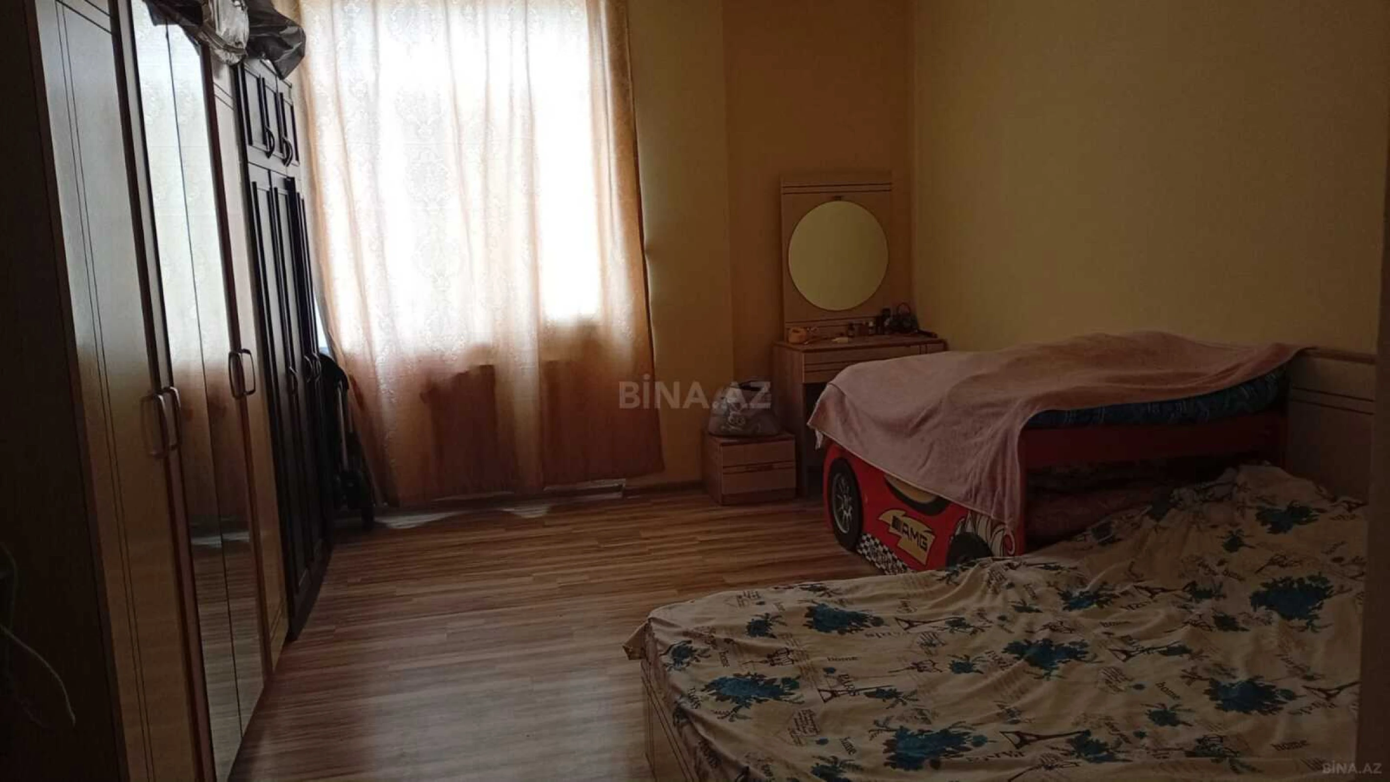 Satılır 3 otaqlı mənzil 114 m²