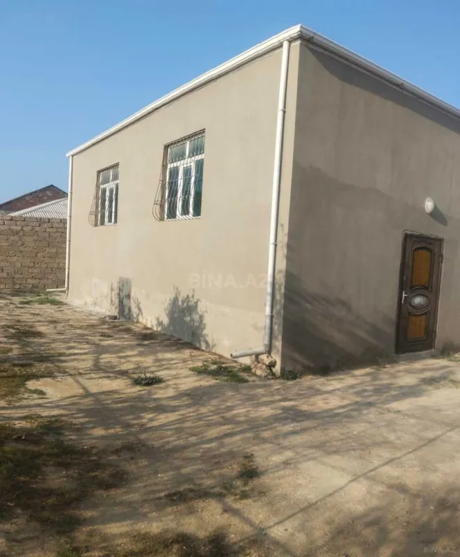 Satılır 4 otaqlı həyət evi 140 m²