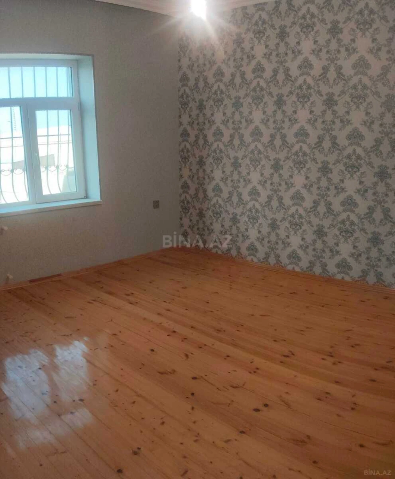 Satılır 4 otaqlı həyət evi 140 m²