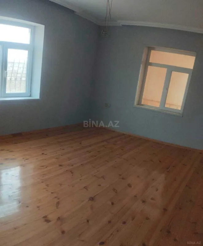 Satılır 4 otaqlı həyət evi 140 m²