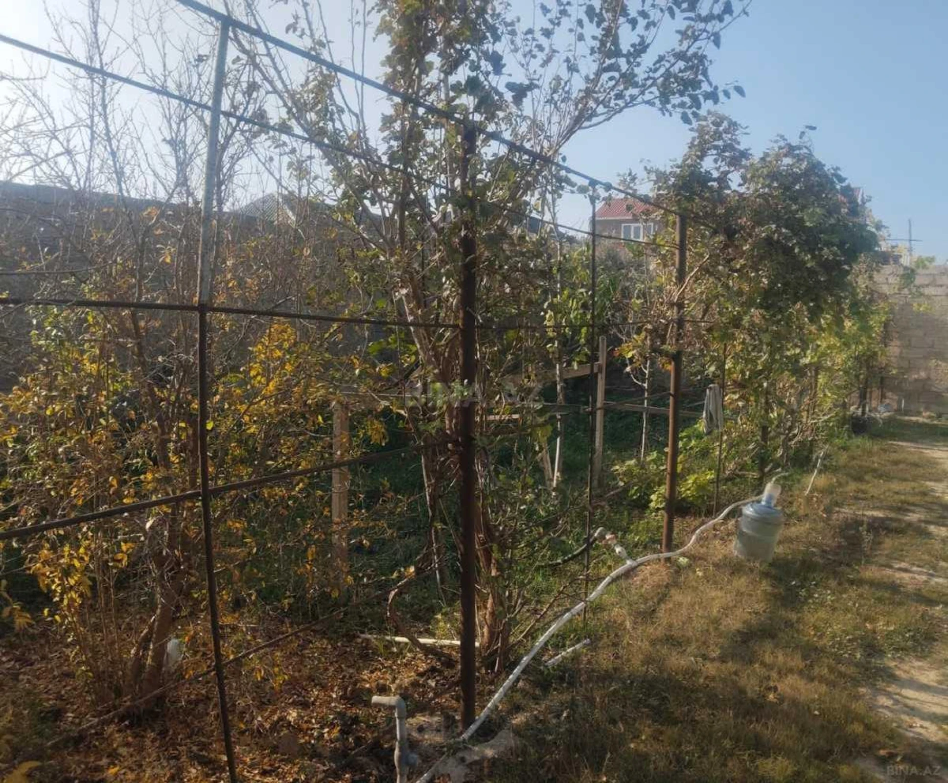 Satılır 4 otaqlı həyət evi 140 m²