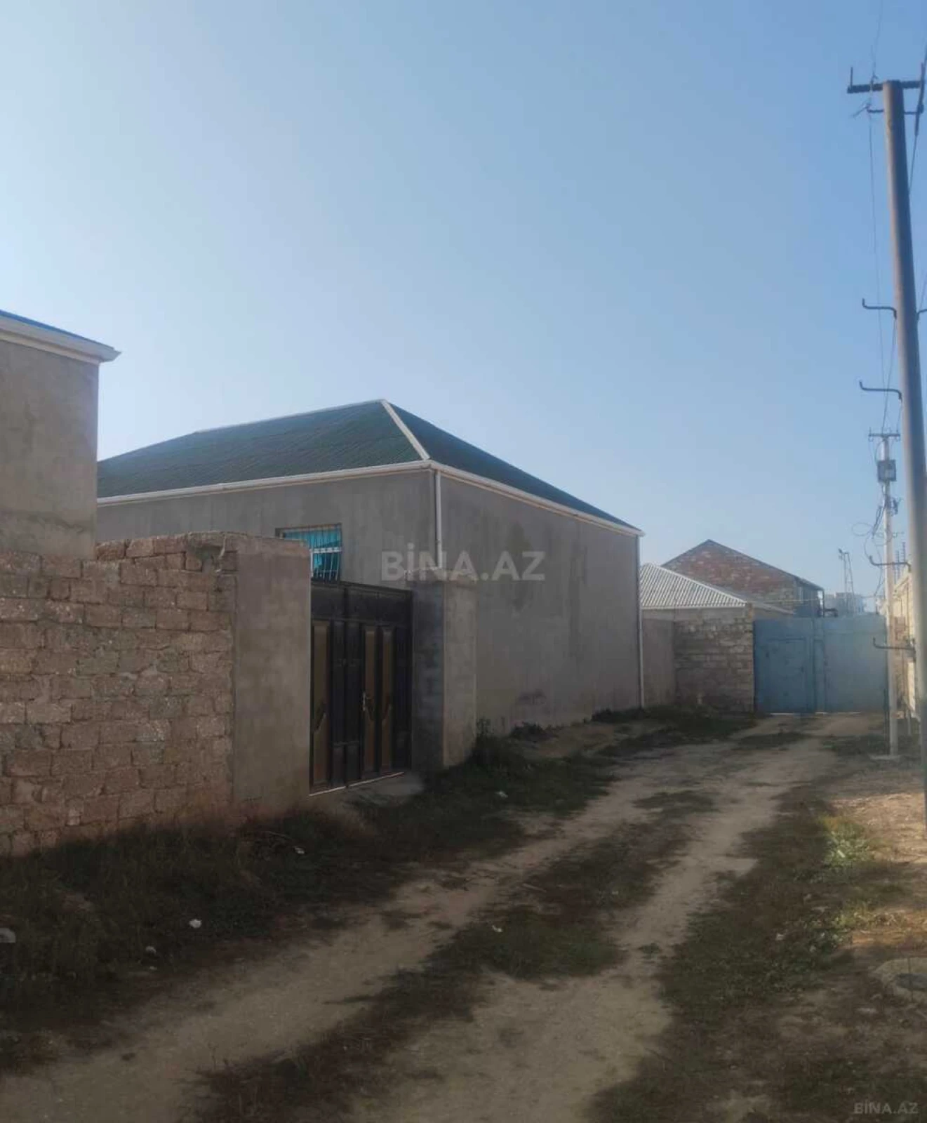 Satılır 4 otaqlı həyət evi 140 m²