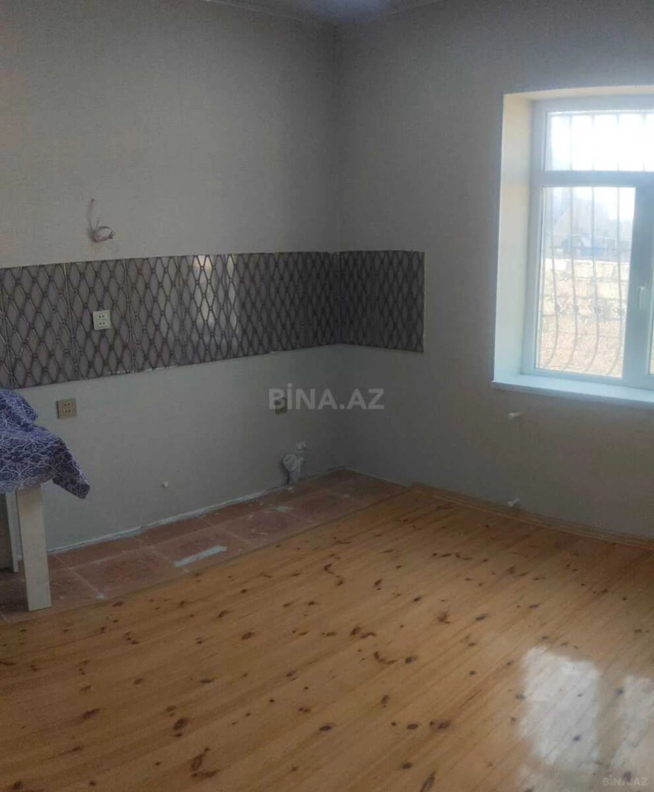 Satılır 4 otaqlı həyət evi 140 m²