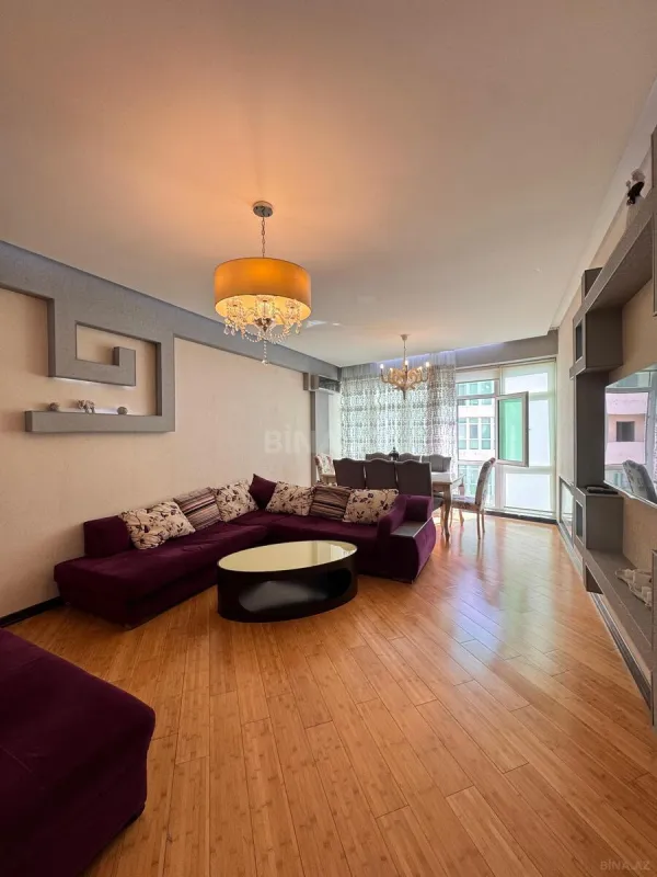 Kirayə verilir 3 otaqlı mənzil 120 m²