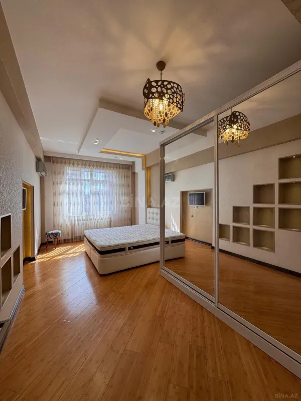 Kirayə verilir 3 otaqlı mənzil 120 m²