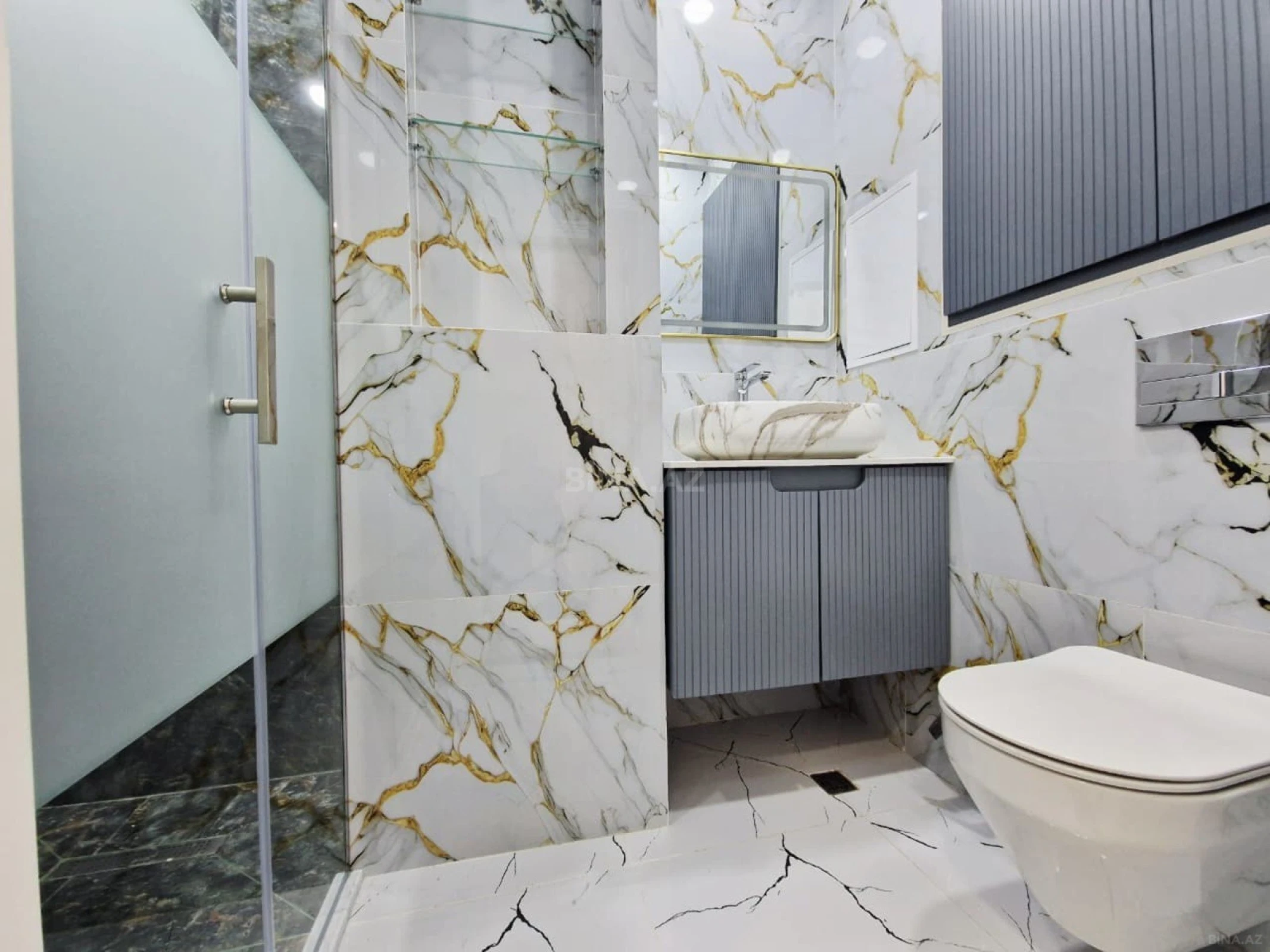 Satılır 2 otaqlı mənzil 77 m²