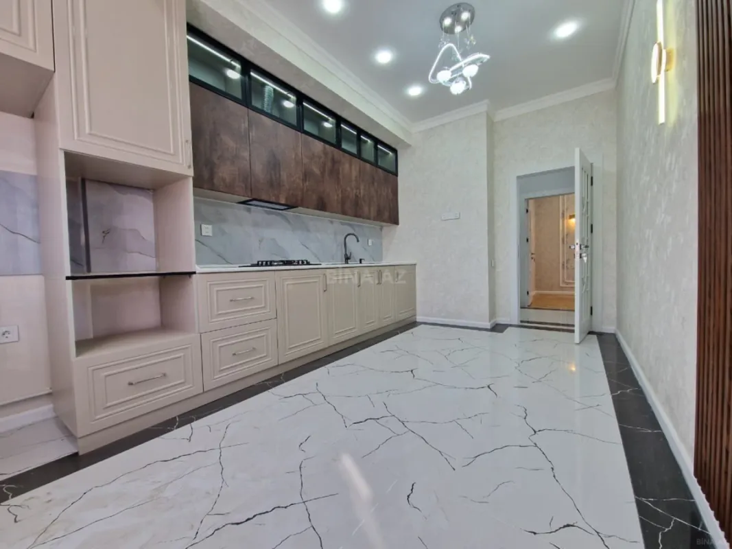 Satılır 2 otaqlı mənzil 77 m²