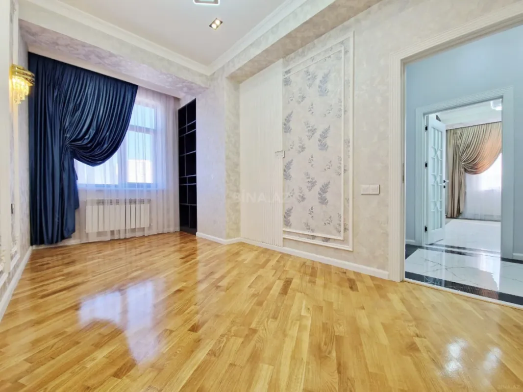 Satılır 2 otaqlı mənzil 77 m²