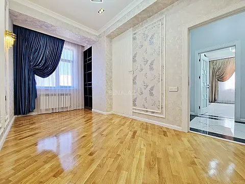 Satılır 2 otaqlı mənzil 77 m²
