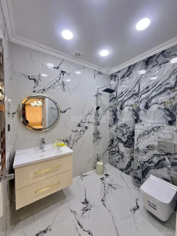 Satılır 3 otaqlı mənzil 145 m²