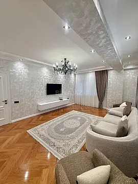 Satılır 3 otaqlı mənzil 145 m²