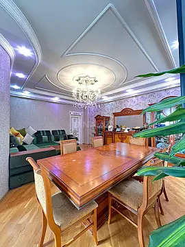 Satılır 4 otaqlı mənzil 160 m²