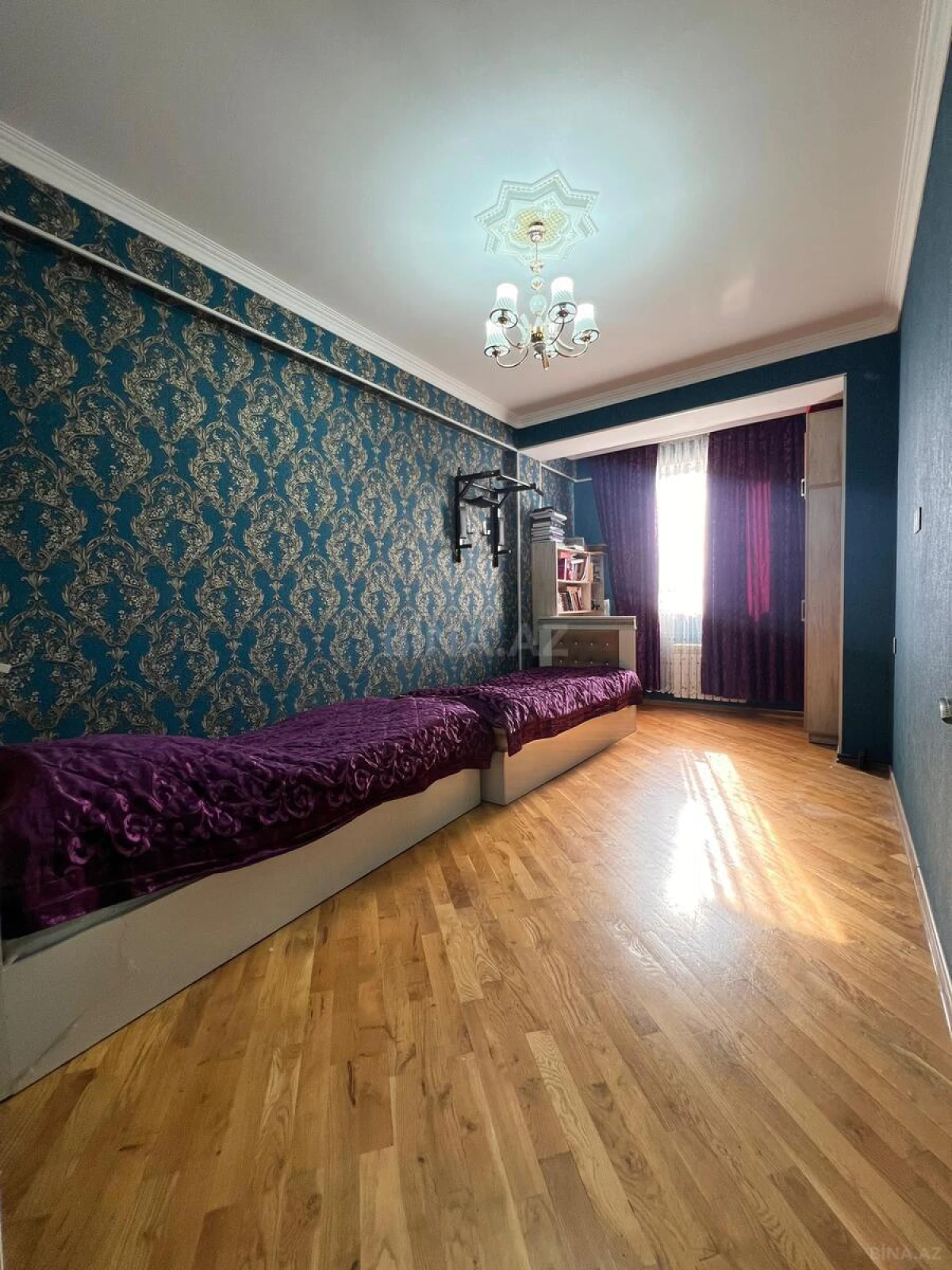 Satılır 4 otaqlı mənzil 160 m²