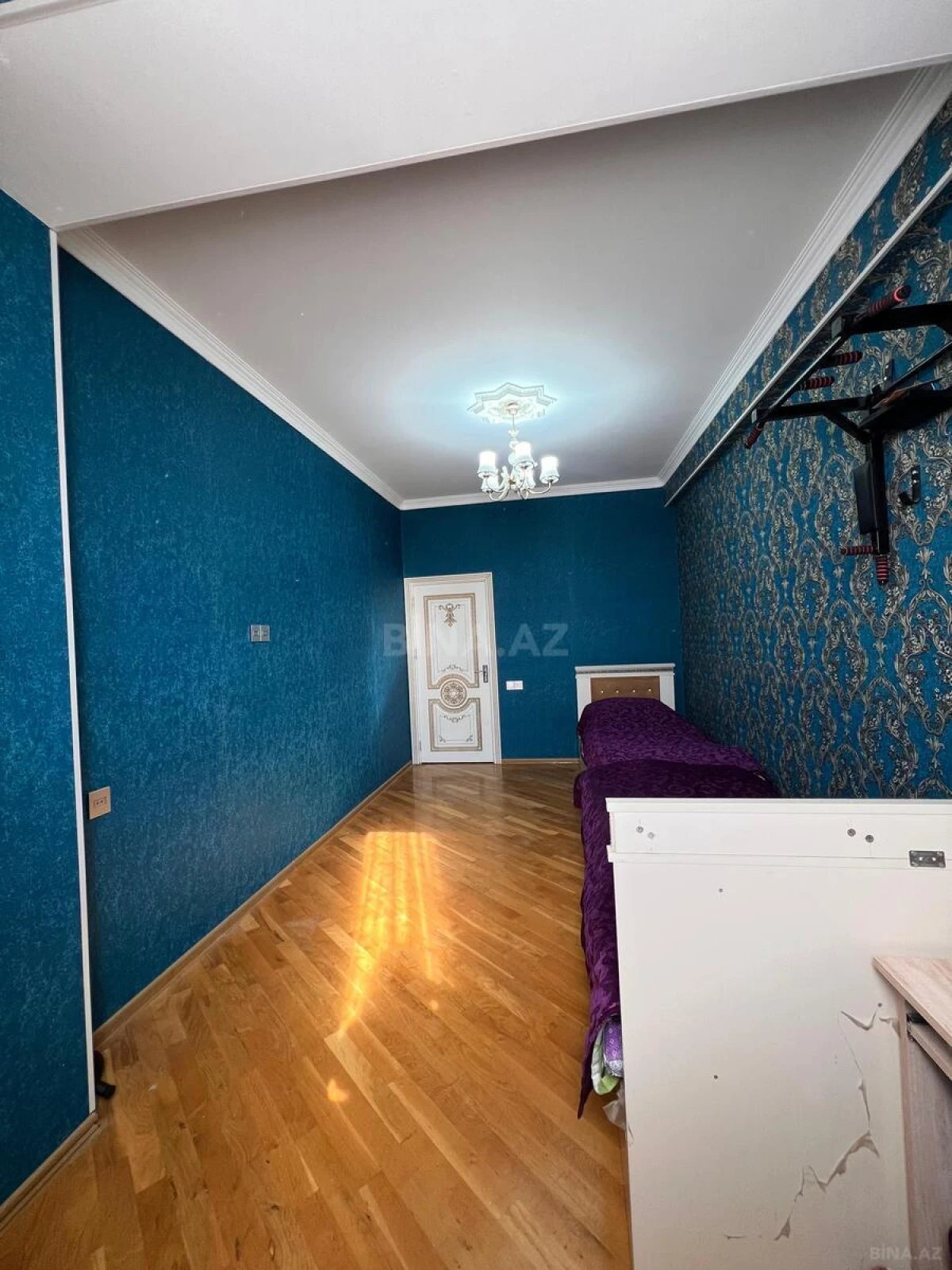 Satılır 4 otaqlı mənzil 160 m²