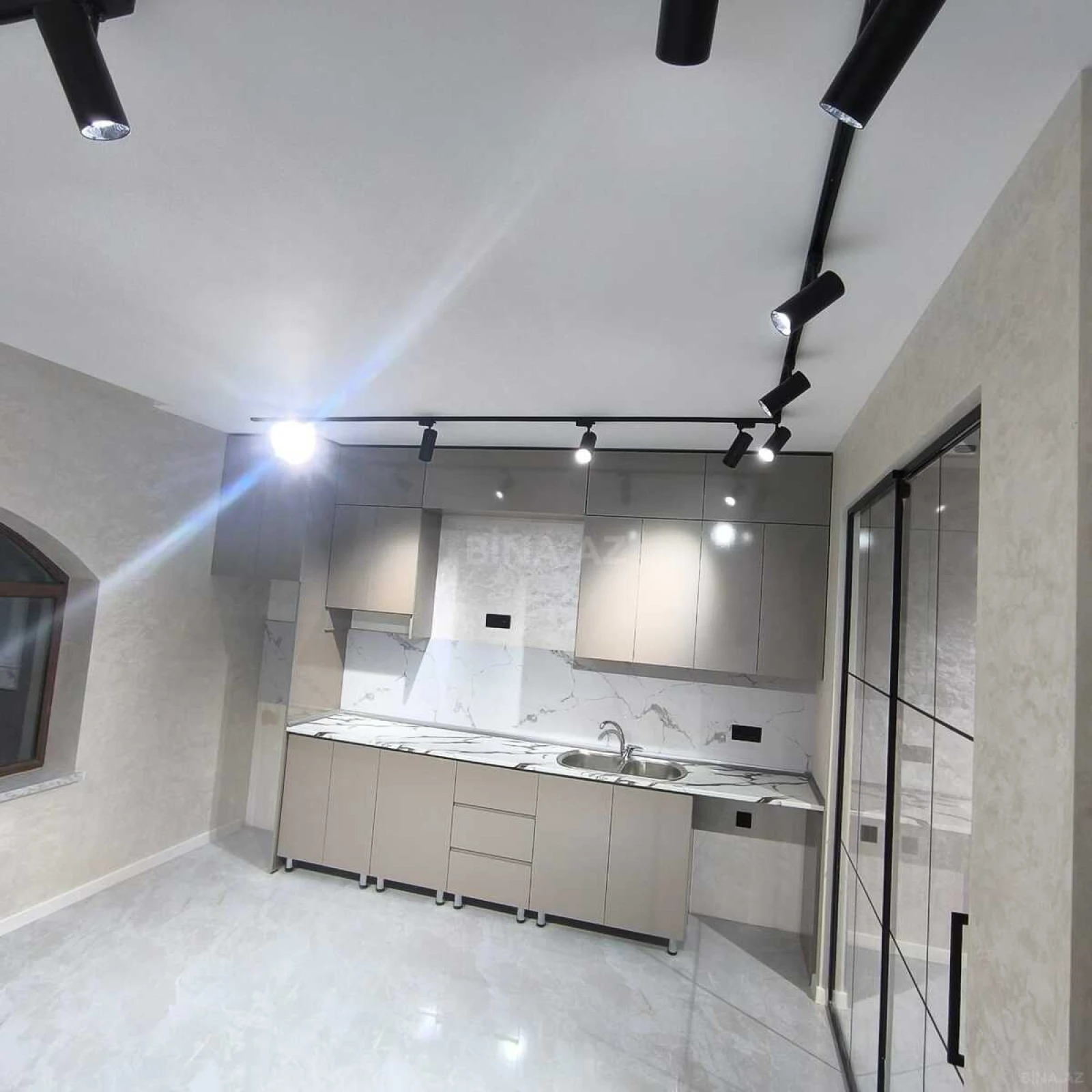 Satılır 2 otaqlı mənzil 35 m²