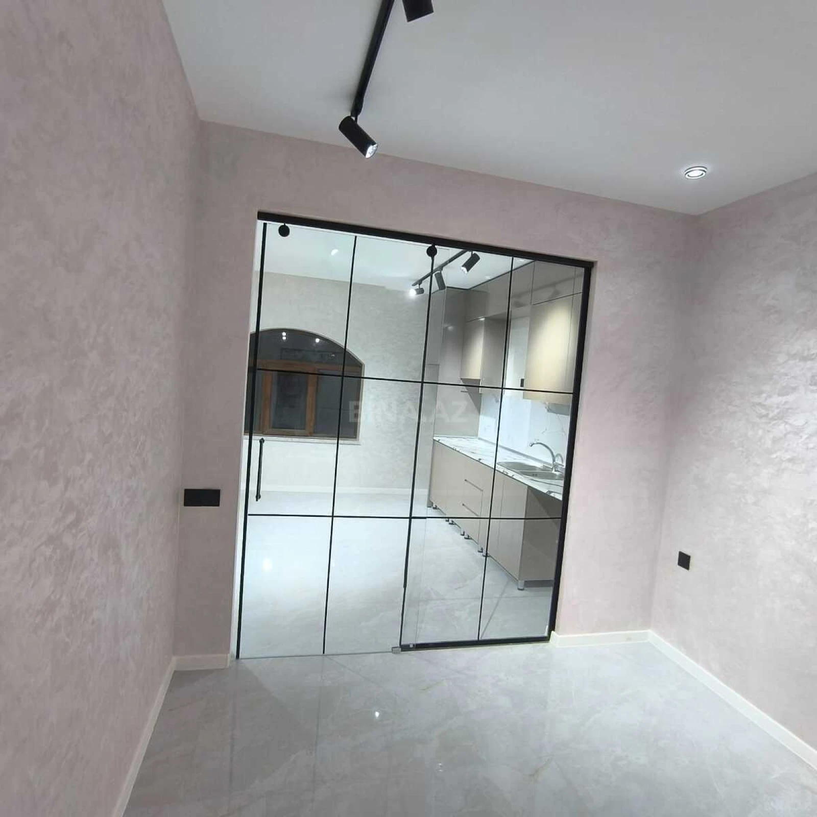Satılır 2 otaqlı mənzil 35 m²