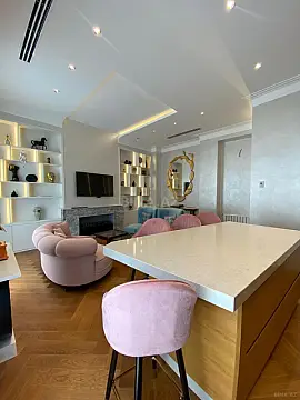 Kirayə verilir 3 otaqlı mənzil 119 m²