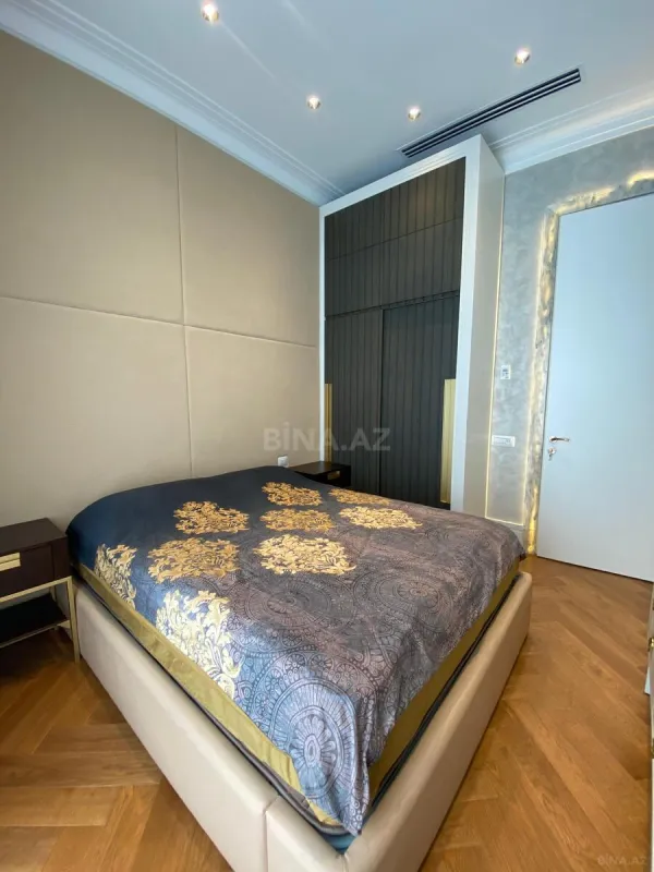 Kirayə verilir 3 otaqlı mənzil 119 m²
