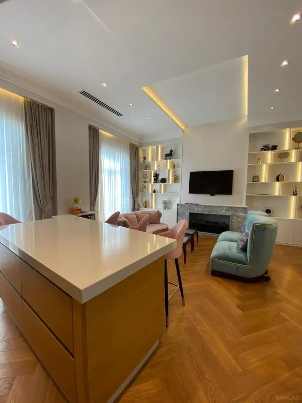 Kirayə verilir 3 otaqlı mənzil 119 m²
