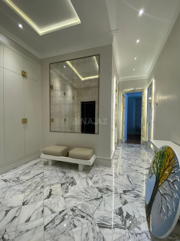 Kirayə verilir 3 otaqlı mənzil 119 m²