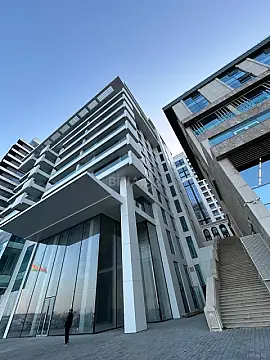 Satılır 4 otaqlı mənzil 266.8 m²