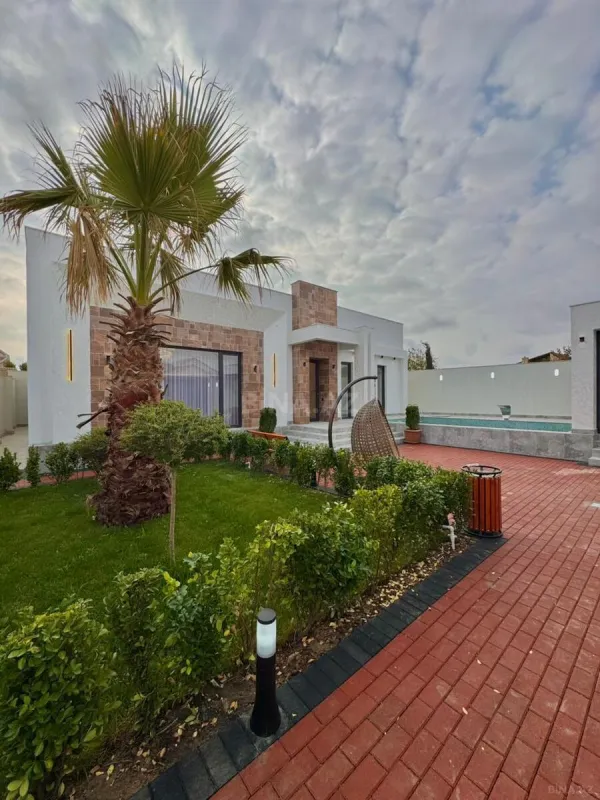 Satılır 4 otaqlı həyət evi 180 m²