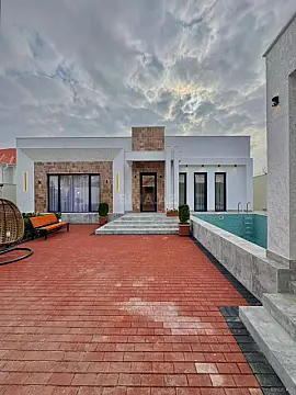 Satılır 4 otaqlı həyət evi 180 m²