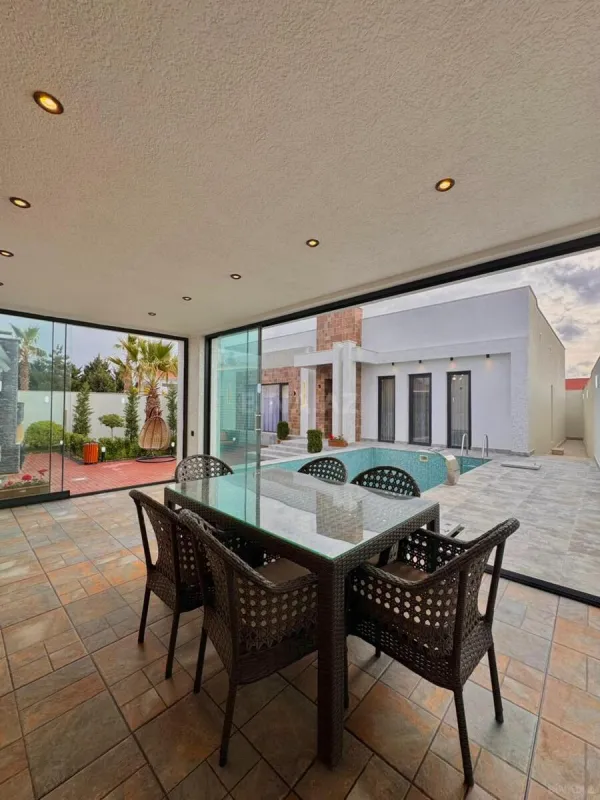 Satılır 4 otaqlı həyət evi 180 m²