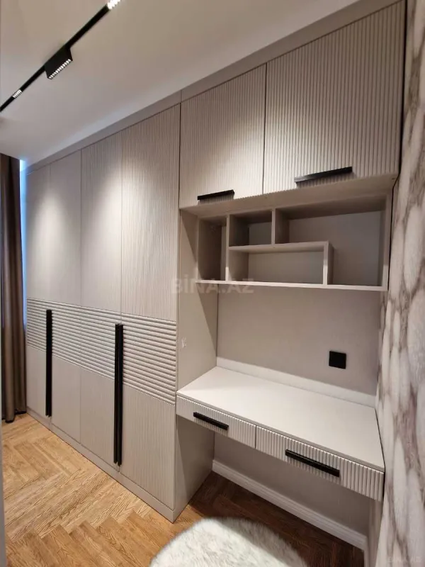 Satılır 3 otaqlı mənzil 112 m²