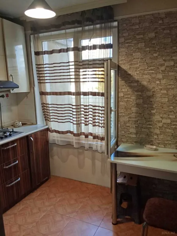 Kirayə verilir 2 otaqlı mənzil 60 m²