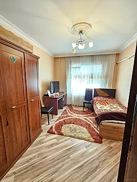 Satılır 5 otaqlı mənzil 110 m²