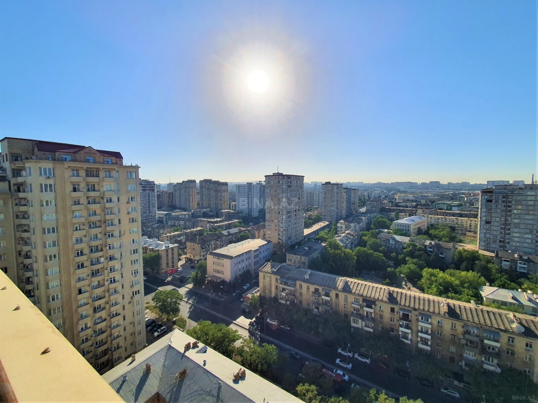 Satılır 3 otaqlı mənzil 134 m²