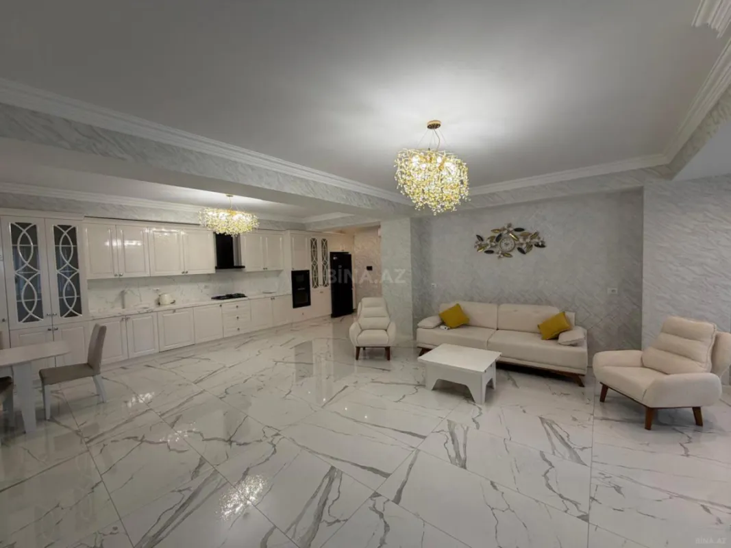 Kirayə verilir 4 otaqlı mənzil 170 m²