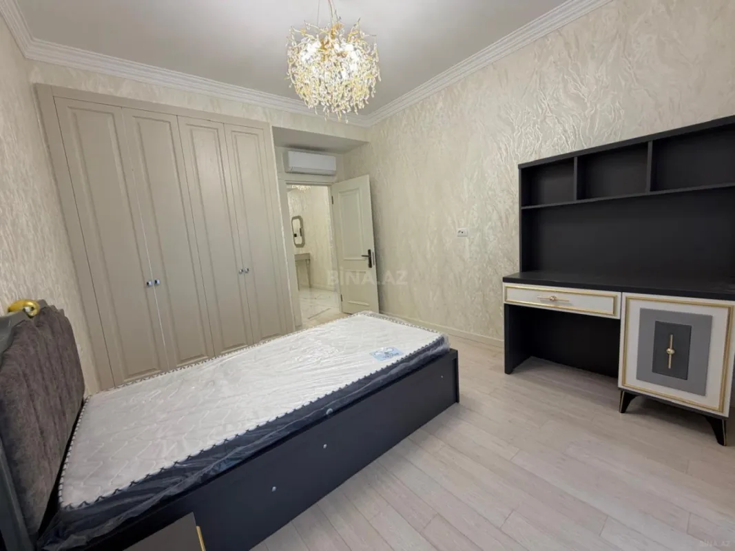 Kirayə verilir 4 otaqlı mənzil 170 m²