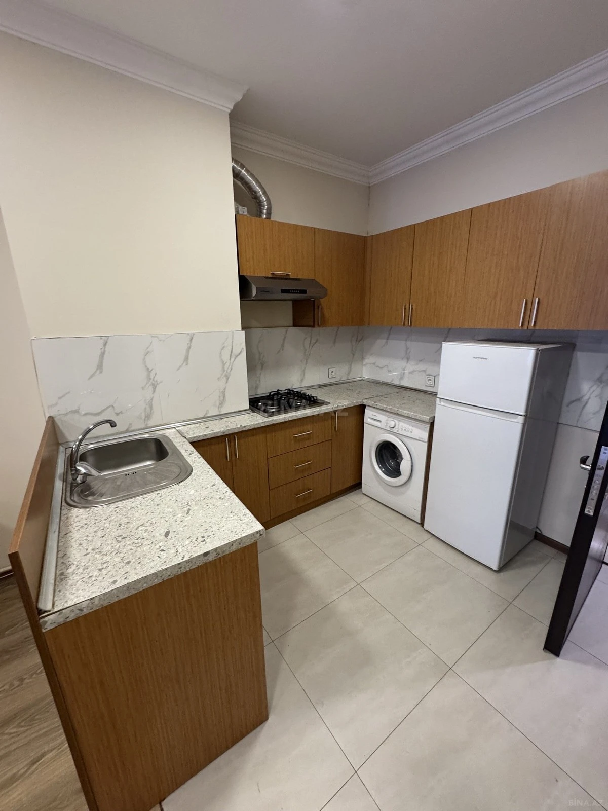 Kirayə verilir 2 otaqlı mənzil 78 m²